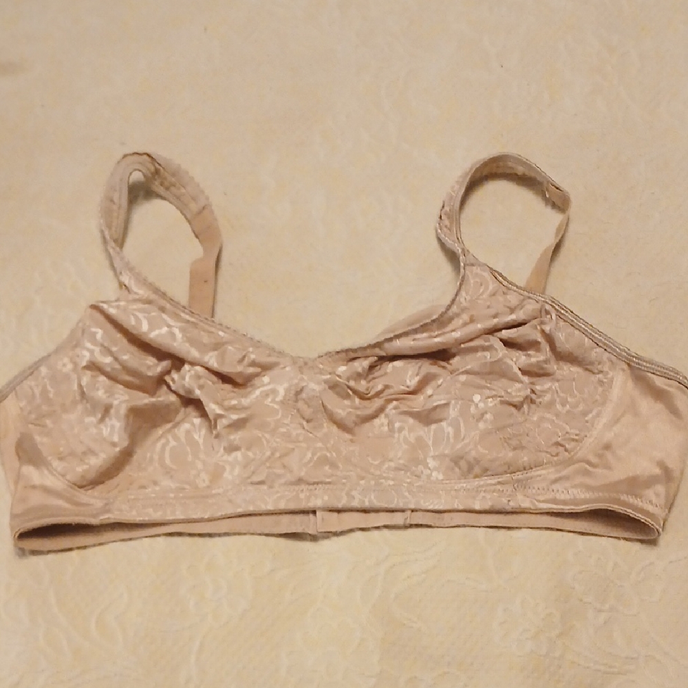 Playtex 18 Hour Ultimate Lift And Support Bra 42D